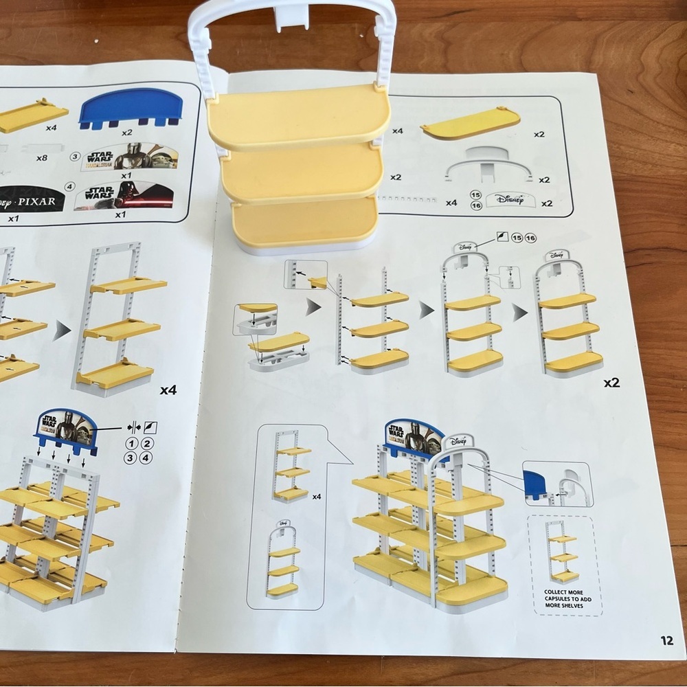 Zuru Mini Brands Mini Disney Store Edition Display‎ Piece Replacement Piece